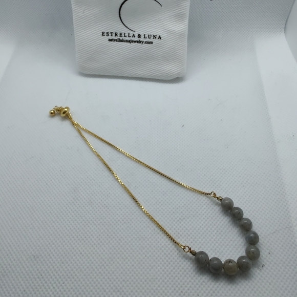 Moonstone adjustable 18k gold plated bracelet - Picture 2 of 3